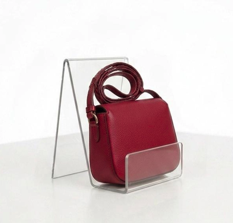 Acrylic handbag display stand